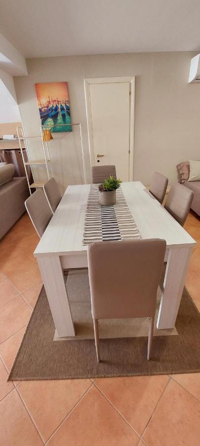 Casa Vacanza A 11 Km Dall'Aeroporto Di Palermo Carini Bagian luar foto