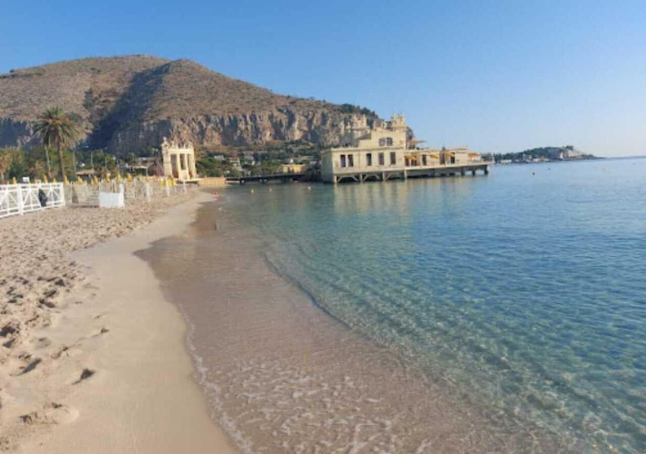 Casa Vacanza A 11 Km Dall'Aeroporto Di Palermo Carini Bagian luar foto